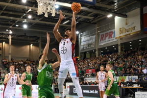 Erzielte 20 Punkte und griff neun Rebounds ab: Gabriel de Oliveira / Foto: Simon Engelbert