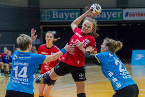 Die Handball-Elfen haben sich am Samstag erstmals ihren Fans gezeigt. Foto: Kardes