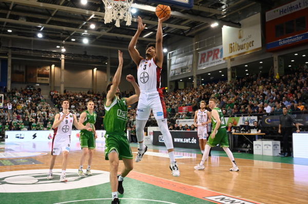 Erzielte 20 Punkte und griff neun Rebounds ab: Gabriel de Oliveira / Foto: Simon Engelbert