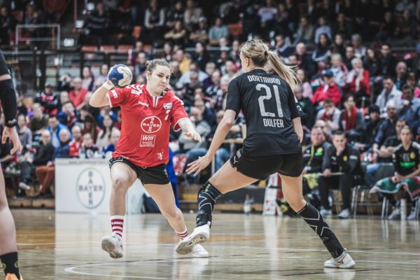 Mareike Thomeier zog sich einen Daumenbruch zu und fällt vorerst aus. Foto: Dembinski