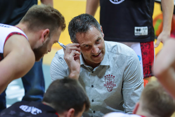 GIANTS-Coach Hansi Gnad freut sich auf die Partie gegen die Itzehoe Eagles / Foto: Frank Fankhauser