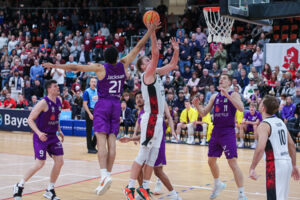 Kam auf 11 Zähler in Gießen: Sören-Eyke Urbansky / Foto: Frank Fankhauser