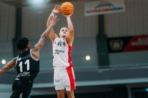 Glänzte mit 21 Zählern gegen Iserlohn: Luca Michels / Foto: Nils Althoff