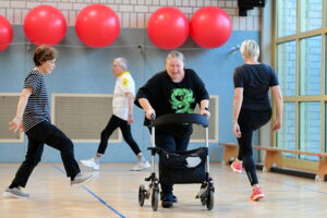 Bildzeile: Im April ist im Rehasport ein Neurologie-Kurs angelaufen. Foto: DBS