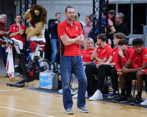 Trainer Mike Koch freut sich auf das letzte Spiel der Vorbereitung / Foto: Frank Fankhauser