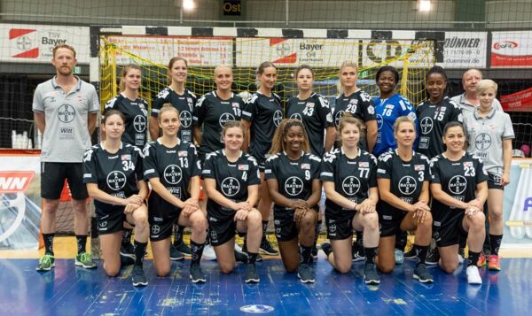 Die Handball-Elfen treten am Mittwochabend bei der HSG Blomber-Lippe an.