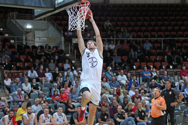Tim Schönborn und die Giants treten heute abend in Paderborn an. Foto: Fleschenberg