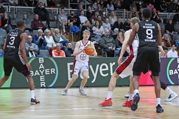 Lennard Winter und seine Mannschaftskameraden reisen zu den Artland Dragons nach Quakenbrück / Foto: Michael Fleschenberg