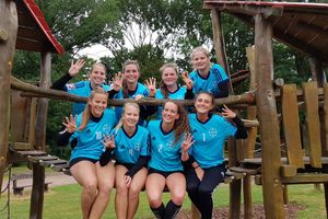 Den Faustball-Frauen ist ein Befreiungsschlag gelungen.