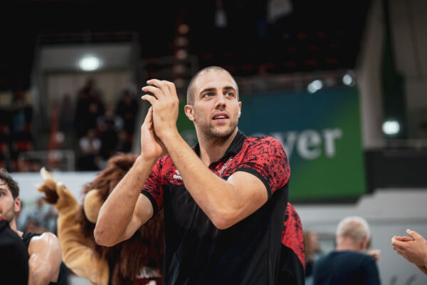 Wird 2023/24 fehlen: Dennis Heinzmann / Foto: Nils Althoff