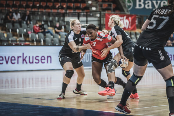 Die Handball-Elfen treten am Samstag in Bensheim an. Foto: Dembinski