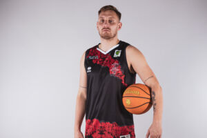 Ist nun Leverkusener: Kevin Strangmeyer / Foto: Nils Althoff