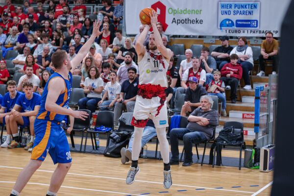 Moritz Hübner und seine Kollegen konnten Speyer in heimischer Halle bezwingen / Foto: Frank Fankhauser