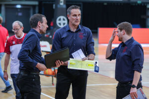 Mike Koch, Hansi Gnad und Phil Stachula (von links nach rechts) sind gegen München gefordert / Foto: Frank Fankhauser