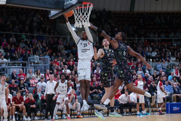 John Williams Jr. war von den Baskets nur schwer zu halten / Foto: Frank Fankhauser