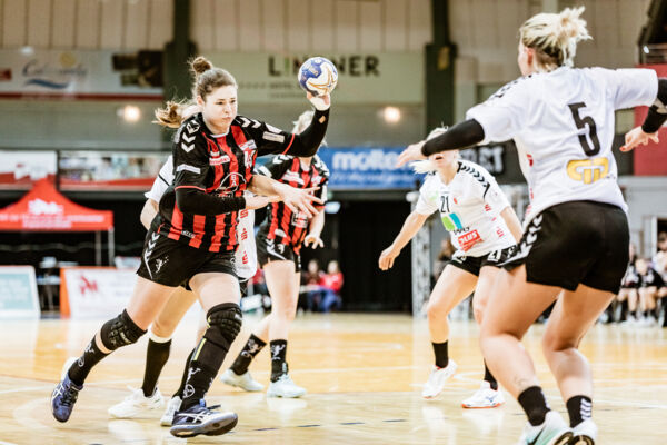 Jennifer Rode und die Elfen mussten sich Schlusslicht Halle geschlagen geben. Foto: Dembinski