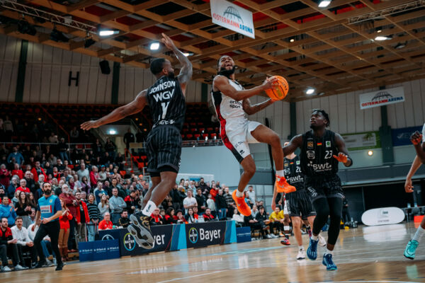 Gehörte zu den besten GIANTS gegen Tübingen: Kobe Langley / Foto: Nils Althoff