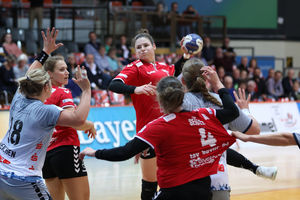Die Handball-Elfen sind im DHB-Pokal weiter im Rennen. Foto: Heuser