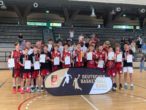 Die U14 des TSV Bayer 04 Leverkusen ist Deutscher Meister. Foto: Pulsfort