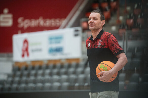 Er ist zurück in Leverkusen: Michael "Mike" Koch assistiert künftig Headcoach Hansi Gnad / Foto: Nils Althoff