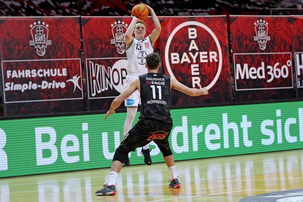 Lennard Winter stand beim Sieg gegen Nürnberg nach einem Jahr wieder auf dem Parkett. Foto: Fleschenberg