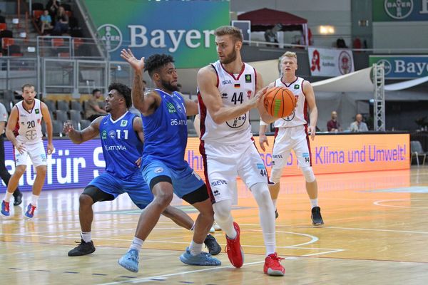 Wie im Hinspiel möchte Marko Bacak einen Sieg mit BAYER über die PS Karlsruhe LIONS feiern / Foto: Michael Fleschenberg